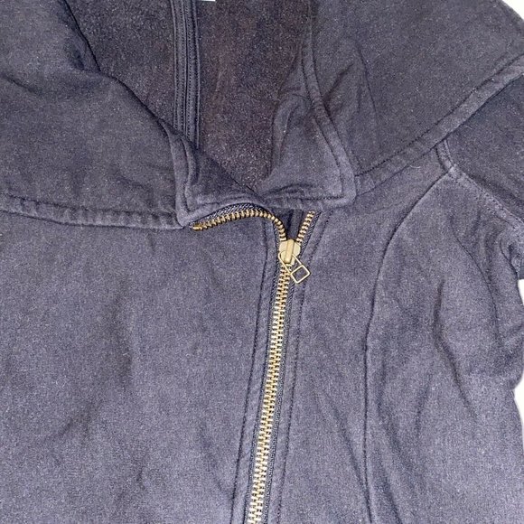 athleta on the move Moto asymmetrical Full Zip Jacket Size Medium 100302 - Picture 4 of 7